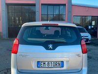 Usata Peugeot 5008 Active 112 CV (82 kW) 2012 Grigio Monovolume