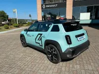 Nuova Renault R4 Komfort 77 kW (106 CV) 2025 Verde Berlina