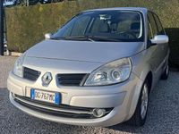 Usata Renault Scénic II Dynamique 106 CV (77 kW) 2007 Argento Monovolume