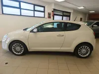 Usata Alfa Romeo MiTo 84 CV (61 kW) 2012 Bianco Utilitaria