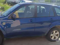 Usata Toyota RAV4 116 CV (85 kW) 2004 Blu SUV