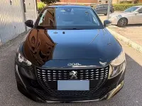 Usata Peugeot 208 Allure 101 CV (74 kW) 2023 Nero Utilitaria