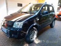 Usata Fiat Panda 4x4 60 CV (44 kW) 2011 Nero Utilitaria