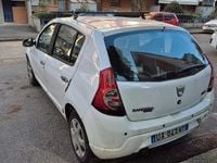 Usata Dacia Sandero 75 CV (55 kW) 2008 Bianco Berlina