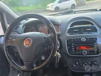 Usata Fiat Punto 90 CV (66 kW) 2011 Grigio Utilitaria