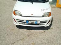 Usata Fiat 600 54 CV (39 kW) 2000 Bianco Berlina