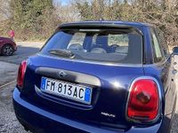 Usata Mini ONE 102 CV (75 kW) 2017 Blu/azzurro Utilitaria