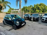 Usata Smart ForFour Prime 71 CV (52 kW) 2015 Nero Utilitaria