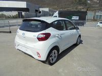 Usata Hyundai i10 66 CV (48 kW) 2023 Bianco Utilitaria