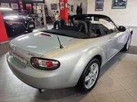 Usata Mazda MX5 126 CV (92 kW) 2007 Argento Cabrio