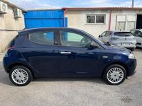 Usata Lancia Ypsilon 69 CV (50 kW) 2016 Blu Utilitaria