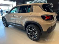 Nuova Jeep Avenger Summit 109 CV (80 kW) 2025 Beige SUV
