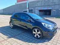 Usata Kia Rio 75 CV (55 kW) 2013 Nero Berlina