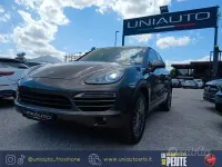 Usata Porsche Cayenne 245 CV (180 kW) 2012 Marrone SUV