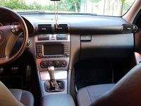 Usata Mercedes C220 Avantgarde 150 CV (110 kW) 2007 Nero Station wagon