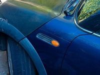 Begagnad Mini ONE 2002 Blå Halvkombi