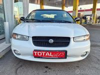 Usata Chrysler Stratus 133 CV (97 kW) 1997 Bianco pastello Cabrio