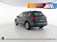Usata VW Tiguan Life 131 CV (96 kW) 2023 Urano grey SUV