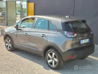 Usata Opel Crossland Edition 110 CV (80 kW) 2021 Grigio SUV