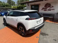 Usata Peugeot 2008 Allure 102 CV (75 kW) 2020 Bianco SUV