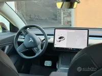 Usata Tesla Model 3 Long Range AWD 152 kW (208 CV) 2021 Bianco Berlina