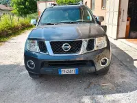 Usata Nissan Navara 190 CV (139 kW) 2014 Grigio Pick-up