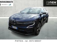 Usata Renault Megane E-Tech Techno 161 kW (220 CV) 2023 Blu scuro Berlina