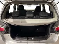 Usata Mahindra KUV100 87 CV (63 kW) 2025 Grigio argento SUV
