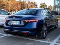 Usata Alfa Romeo Giulia 180 CV (132 kW) 2018 Blu Berlina