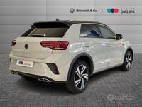 Usata VW T-Roc R-line 110 CV (80 kW) 2023 Grigio SUV