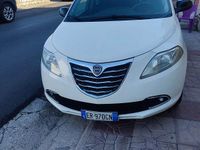 Usata Lancia Ypsilon 95 CV (69 kW) 2013 Bianco Utilitaria
