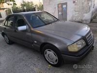 Usata Mercedes C180 Classic 1993 Grigio Berlina
