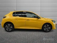 Usata Peugeot 208 Allure 74 CV (54 kW) 2022 Giallo Utilitaria