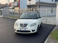 Usata Lancia Ypsilon Platinum 69 CV (50 kW) 2011 Bianco Utilitaria