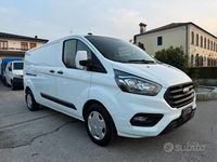 Occasion Ford Transit Custom Titanium 131 ch (96 kW) 2021 Blanc Berline