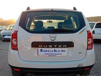 Usata Dacia Duster Lauréate 110 CV (80 kW) 2011 Bianco SUV