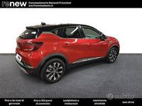 Usata Renault Captur Intens 91 CV (66 kW) 2022 Rosso SUV