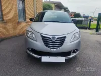 Usata Lancia Ypsilon Silver 80 CV (58 kW) 2013 Grigio Utilitaria