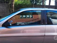 Usata Lancia Ypsilon 54 CV (39 kW) 2001 Grigio Utilitaria