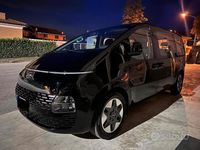 Usata Hyundai Staria 177 CV (130 kW) 2023 Nero Monovolume