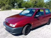 Usata Alfa Romeo 145 90 CV (66 kW) 1995 Utilitaria