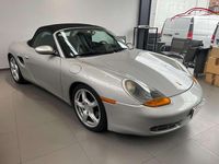 Usata Porsche 986 Boxster 204 CV (150 kW) 1998 Argento Cabrio