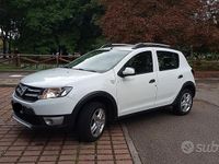 Usata Dacia Sandero Stepway 90 CV (66 kW) 2016 Bianco Utilitaria