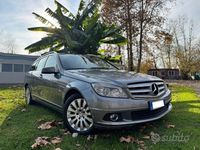 Usata Mercedes C220 AMG 170 CV (125 kW) 2010 Grigio Berlina