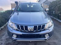 Usata Mitsubishi L200 181 CV (133 kW) 2018 Grigio Pick-up