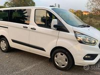 Begagnad Ford Tourneo Trend 131 HK (96 kW) 2019 Vit Minibuss