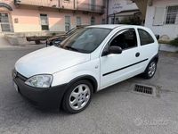 Usata Opel Corsa 65 CV (47 kW) 2002 Bianco Utilitaria
