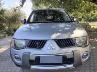 Usata Mitsubishi L200 136 CV (100 kW) 2006 Grigio Pick-up
