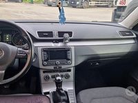 Usata VW Passat 150 CV (110 kW) 2012 Bianco Berlina