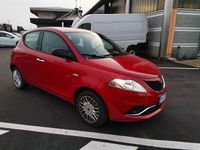Usata Lancia Ypsilon 69 CV (50 kW) 2017 Rosso Utilitaria
